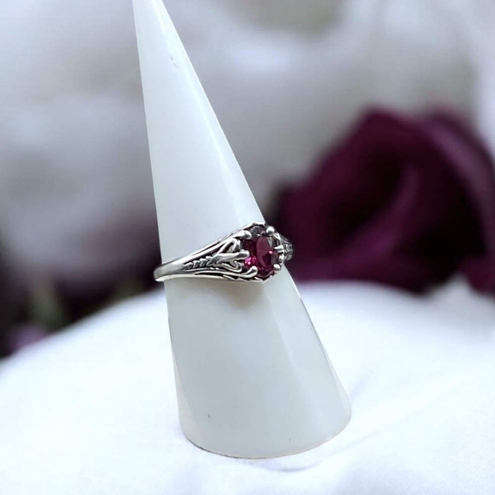 🌺 Kabana Sterling Rhodolite Garnet(?) Ring